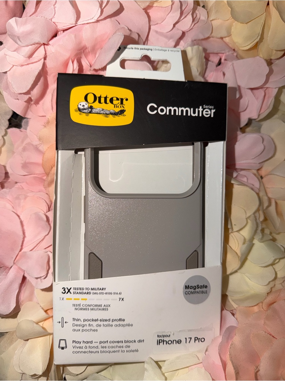 OtterBox Commuter Series iPhone 17 Pro Case - Light Gray